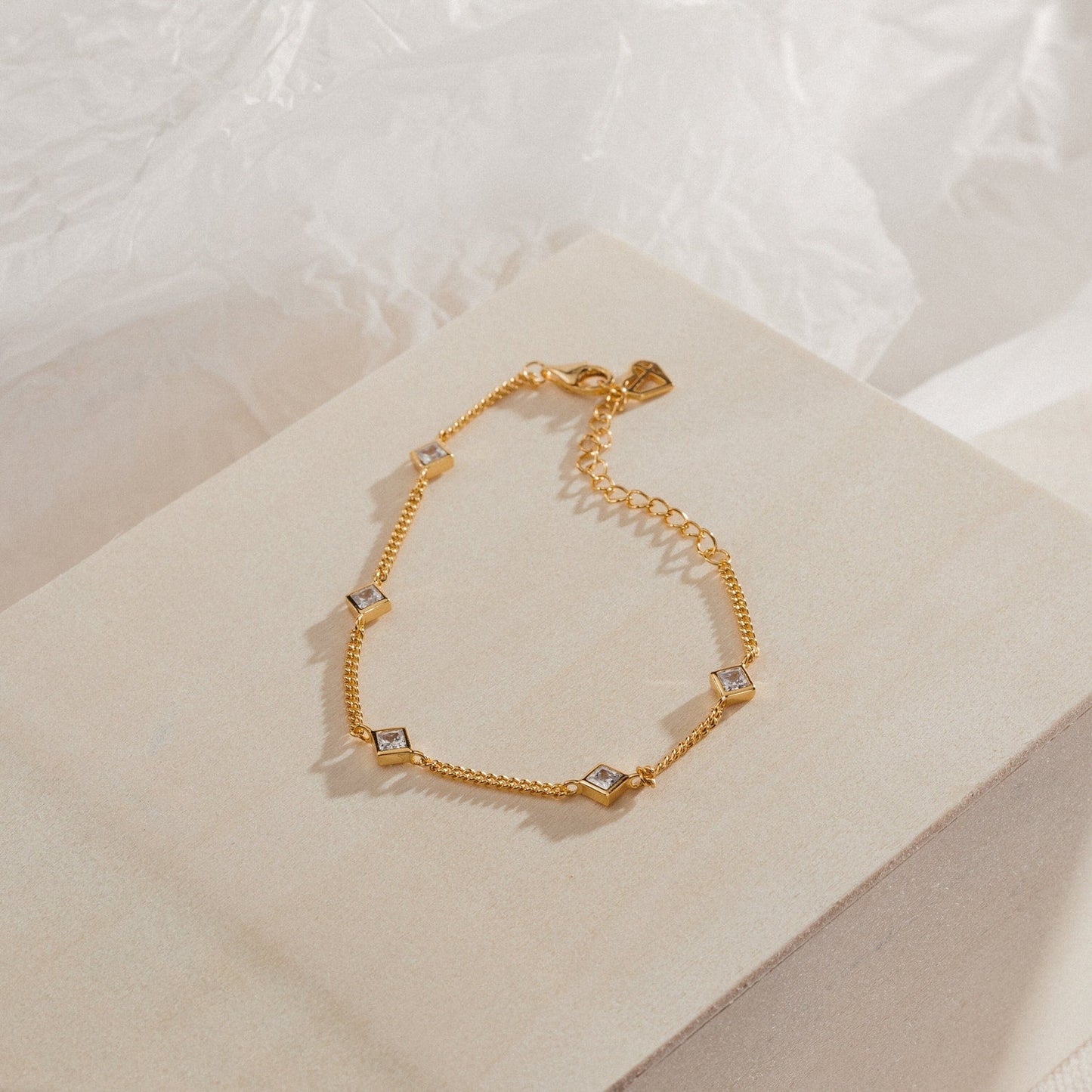 Radiant Elegance: Venus Diamond Bracelet