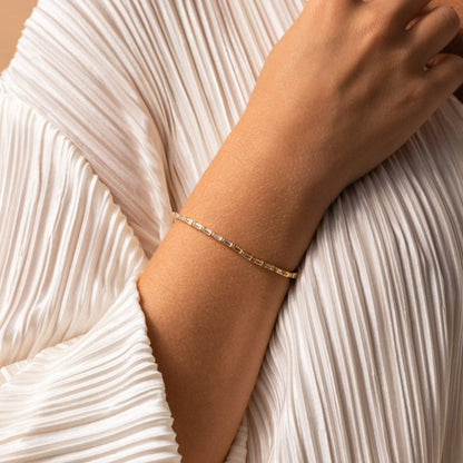 Claudia Baguette Tennis Bracelet: Contemporary Elegance