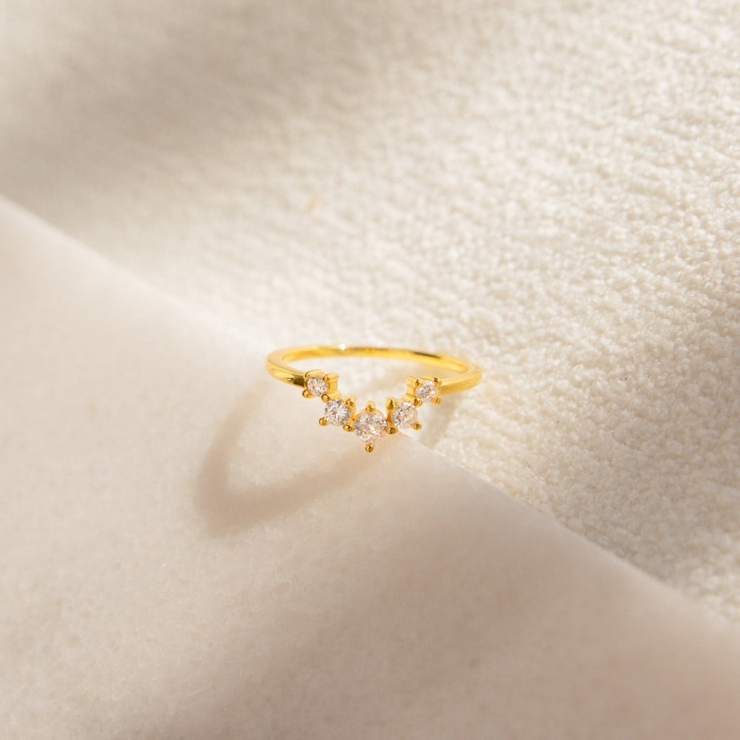 Celebrate Your Love with the Marina Diamond Engagement Ring 18K Gold