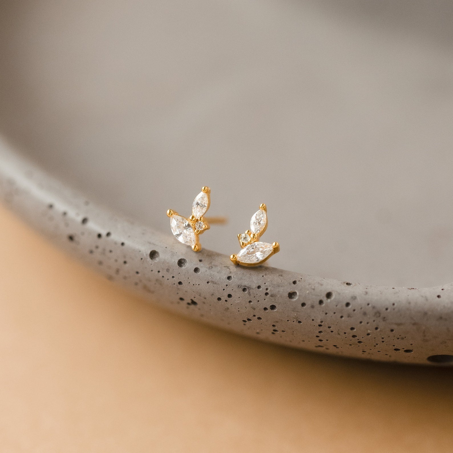 Flora Marquise Studs 18K Gold