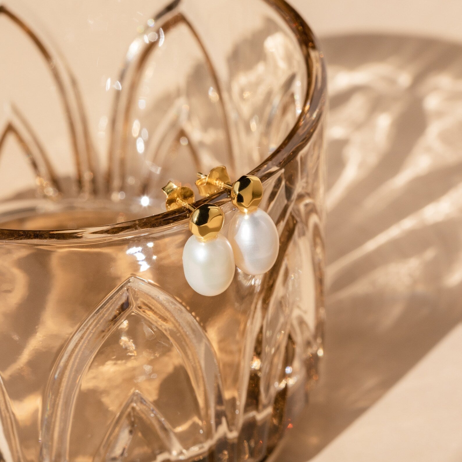 Glamour Elevated: Pearl Gemstone Drop Earrings