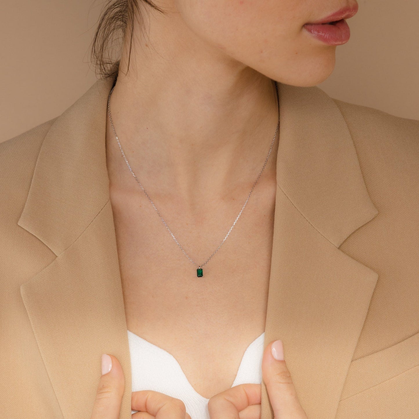 Personalized Elegance: Maia Emerald Pendant Necklace Sterling Silver