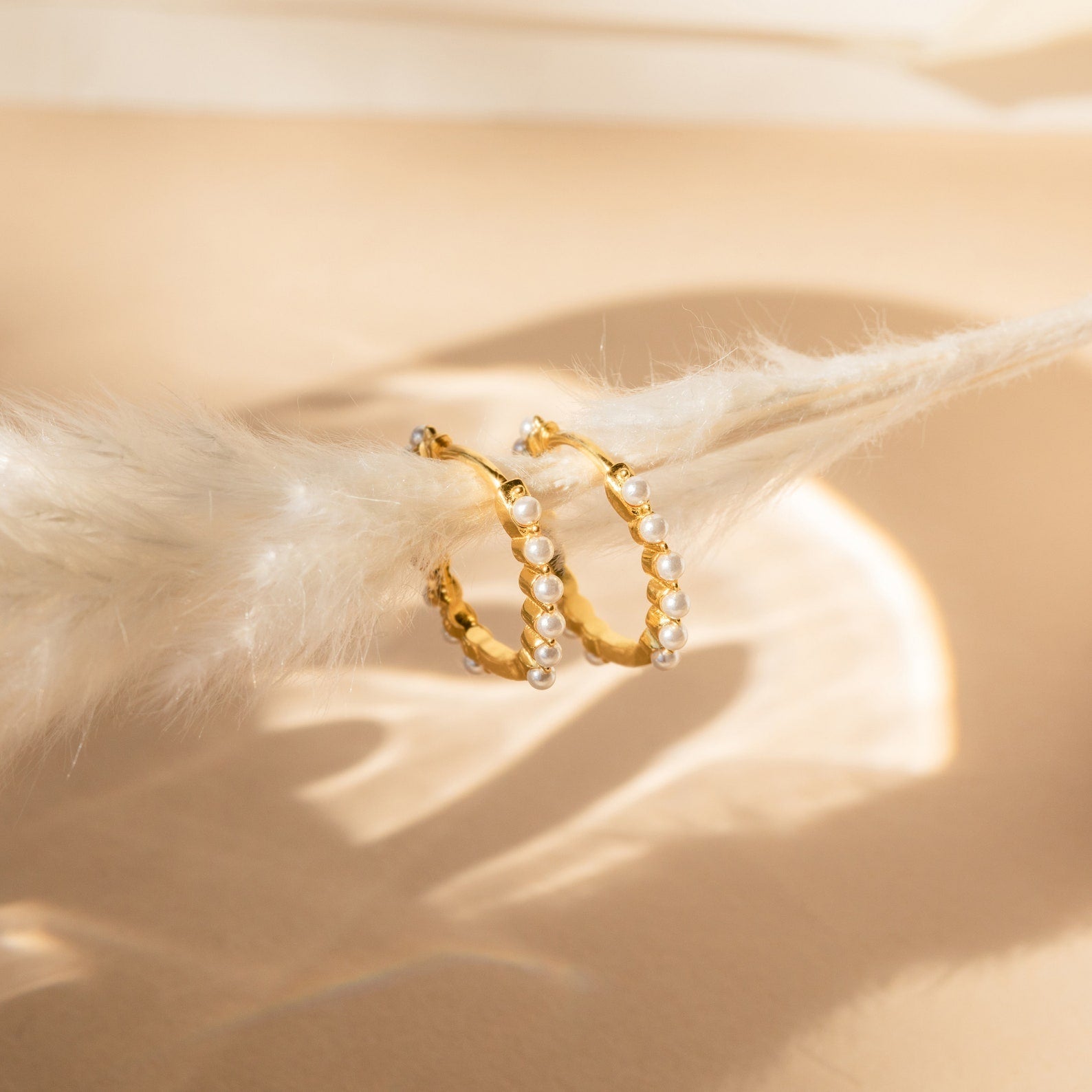 Timeless Sophistication: Malik Pearl Hoop Earrings