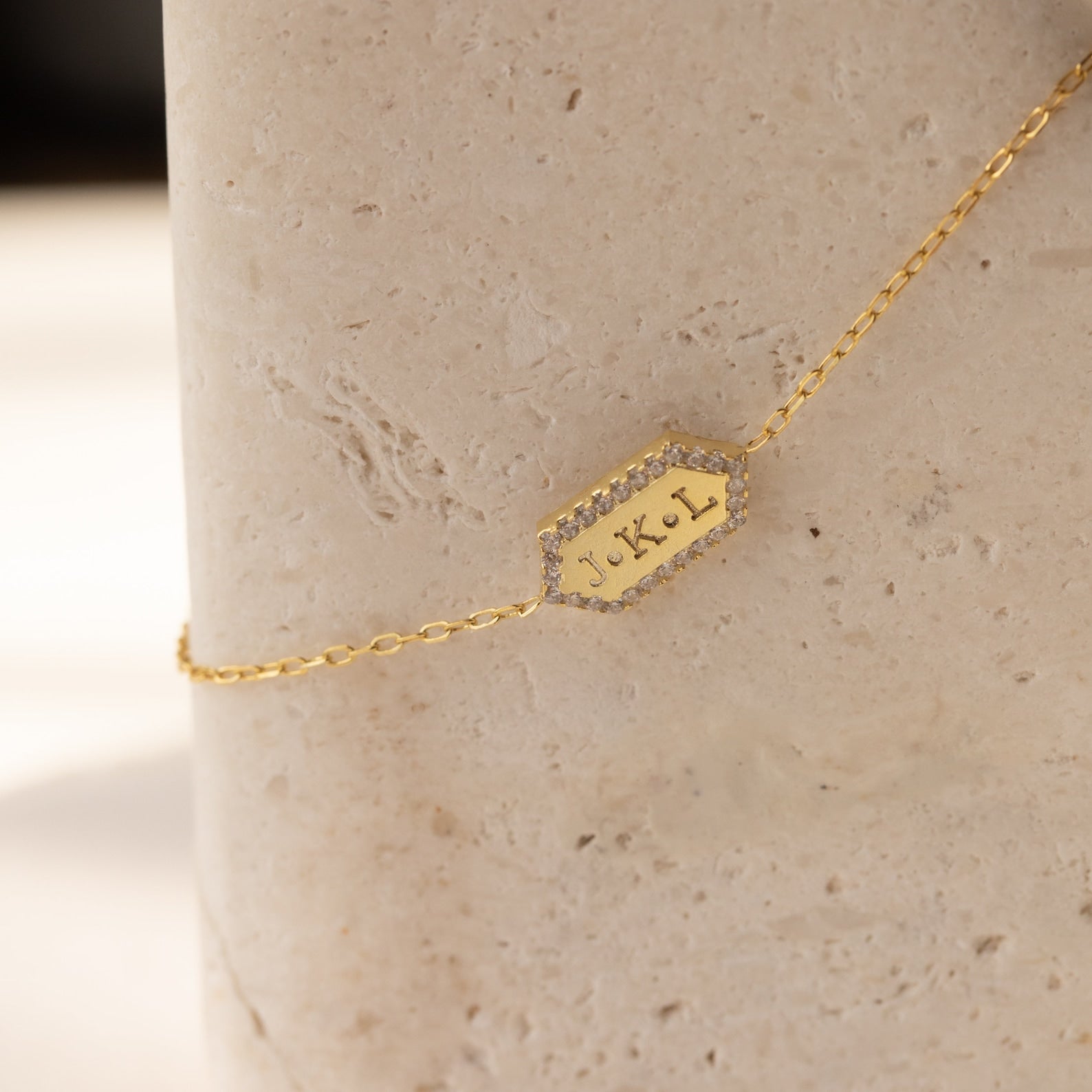 Elegant Personalization: Hexagon Charm Bracelet 18K Gold