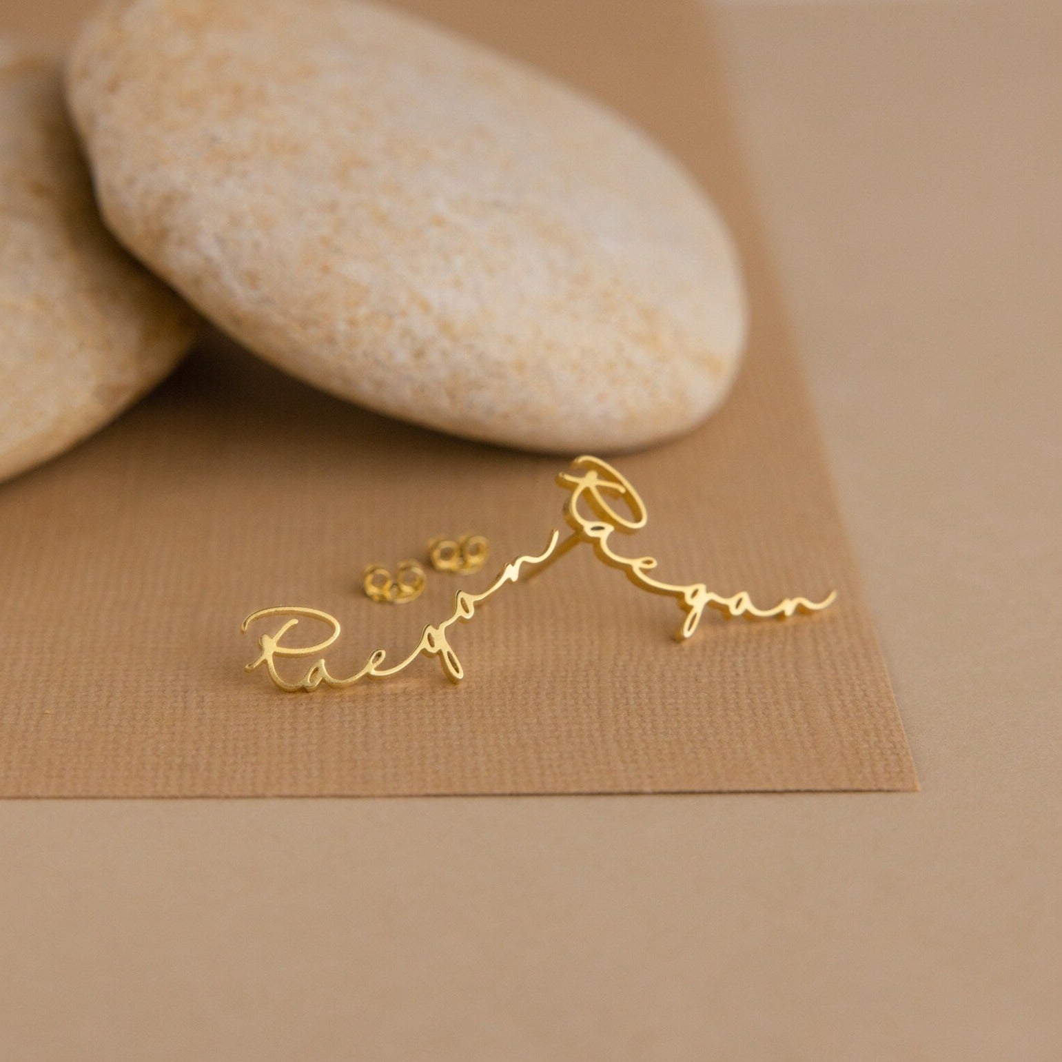 Hallie Name Earrings 18K Gold