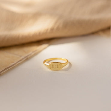 Personalized Signet Ring: Engrave Your Memories Rose Gold