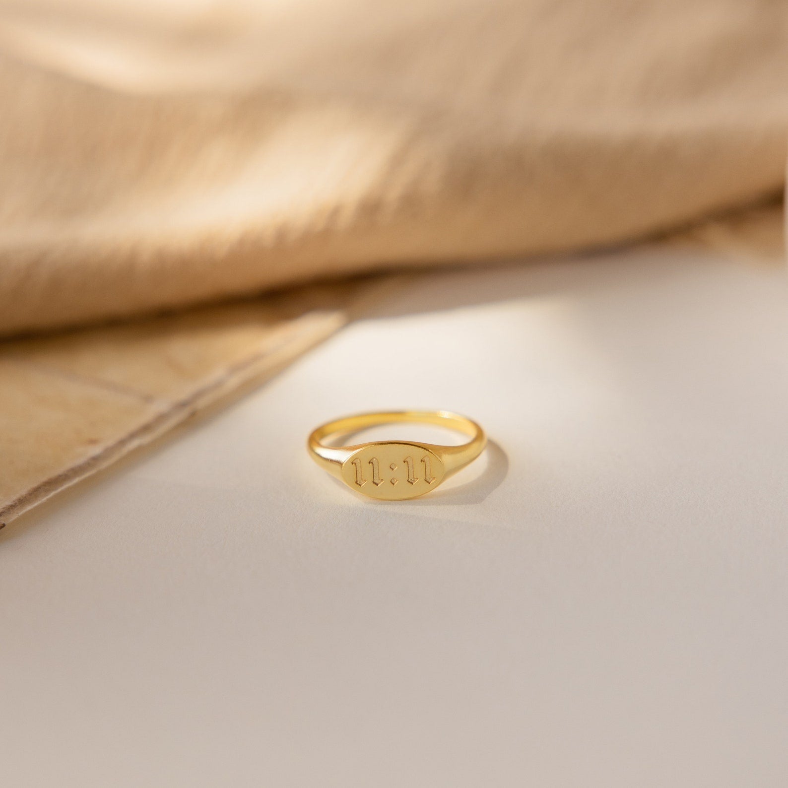 Personalized Signet Ring: Engrave Your Memories Rose Gold