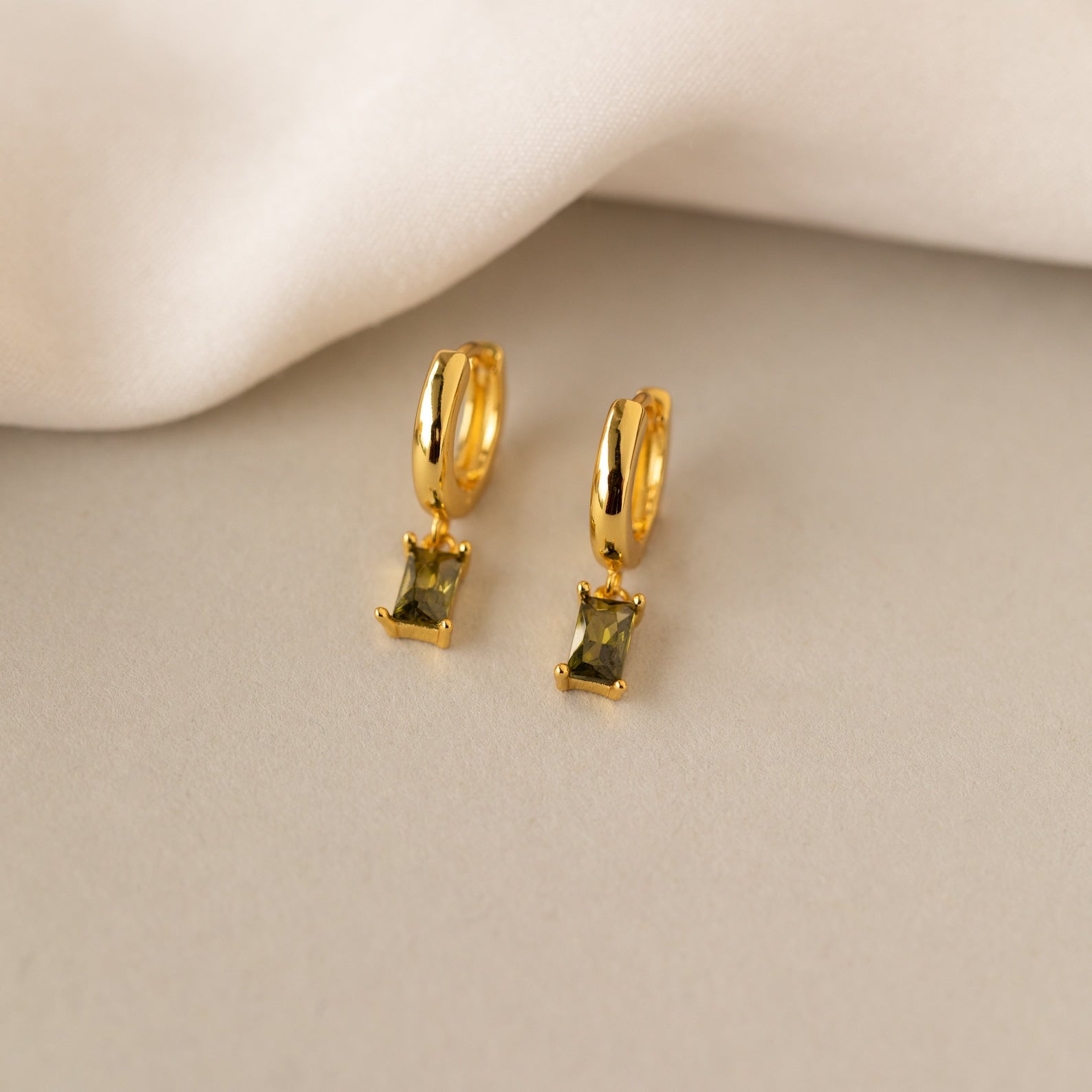 Subtle Birthstone Sparkle: Baguette Birthstone Huggie Hoops 18K Gold August Peridot