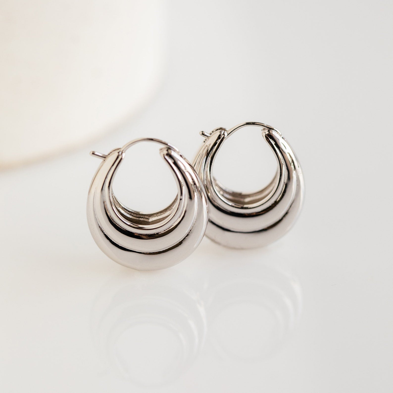 Modern Sophistication: Statement Ribbed Oval Hoop Earrings Sterling Silver