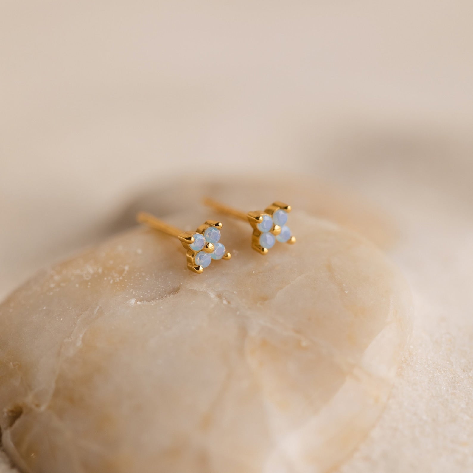 Ivy Flower Studs 18K Gold