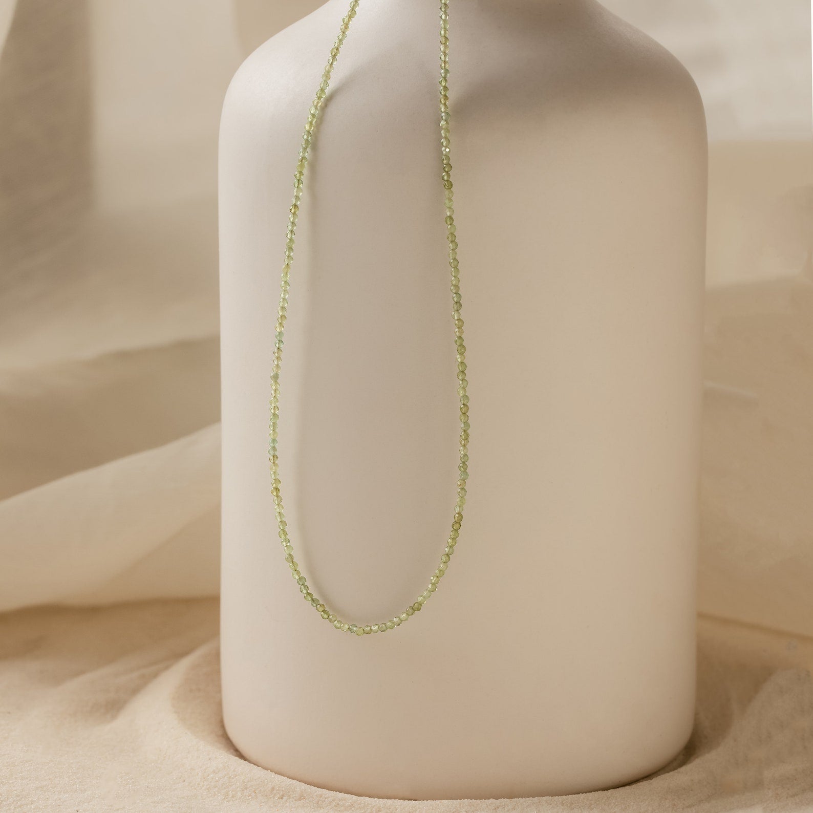 Tranquil Light Green Beaded Necklace: Embrace Summer Serenity