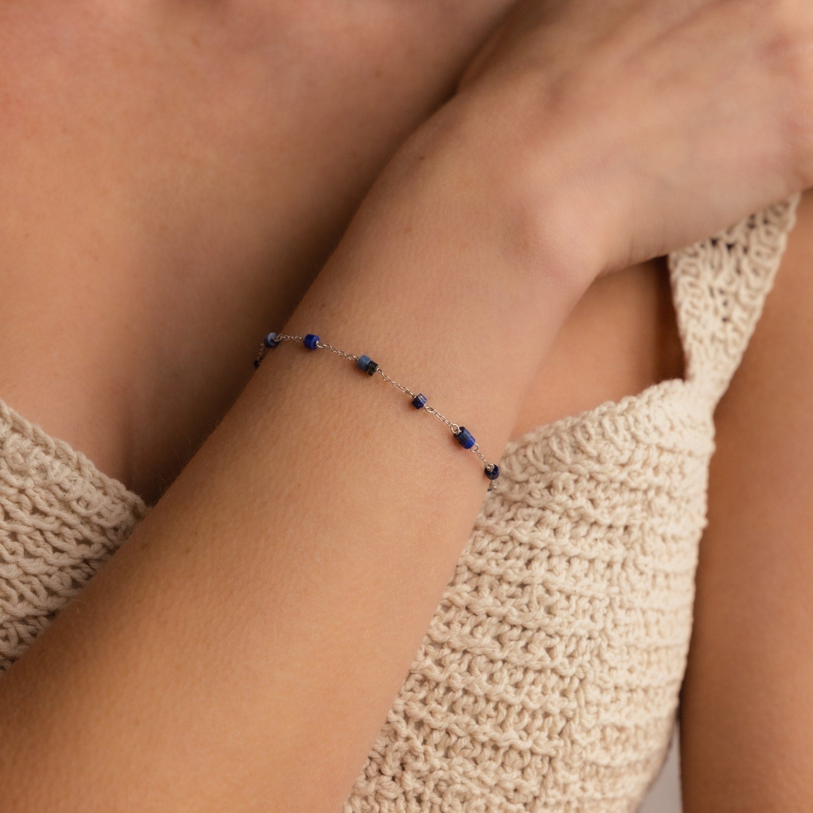Azul Deep Blue Beaded Bracelet: Embrace Oceanic Elegance