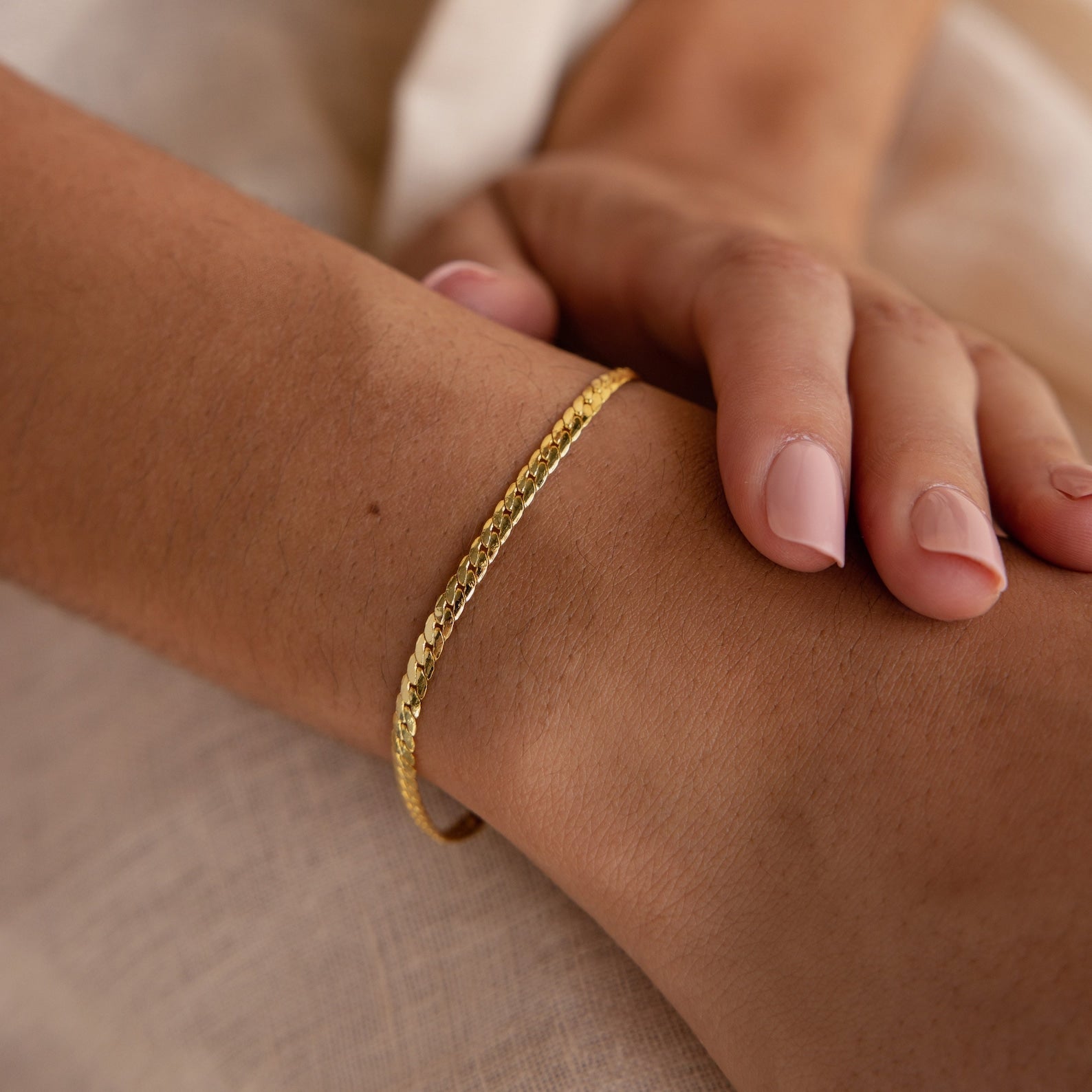 Versatile Sophistication: Snake Chain Bracelet