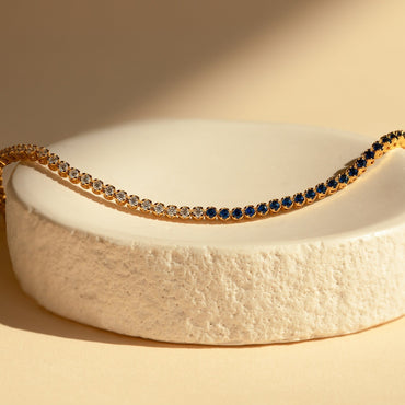 Blue Diamond Tennis Bracelet: Elegance in Every Shimmer