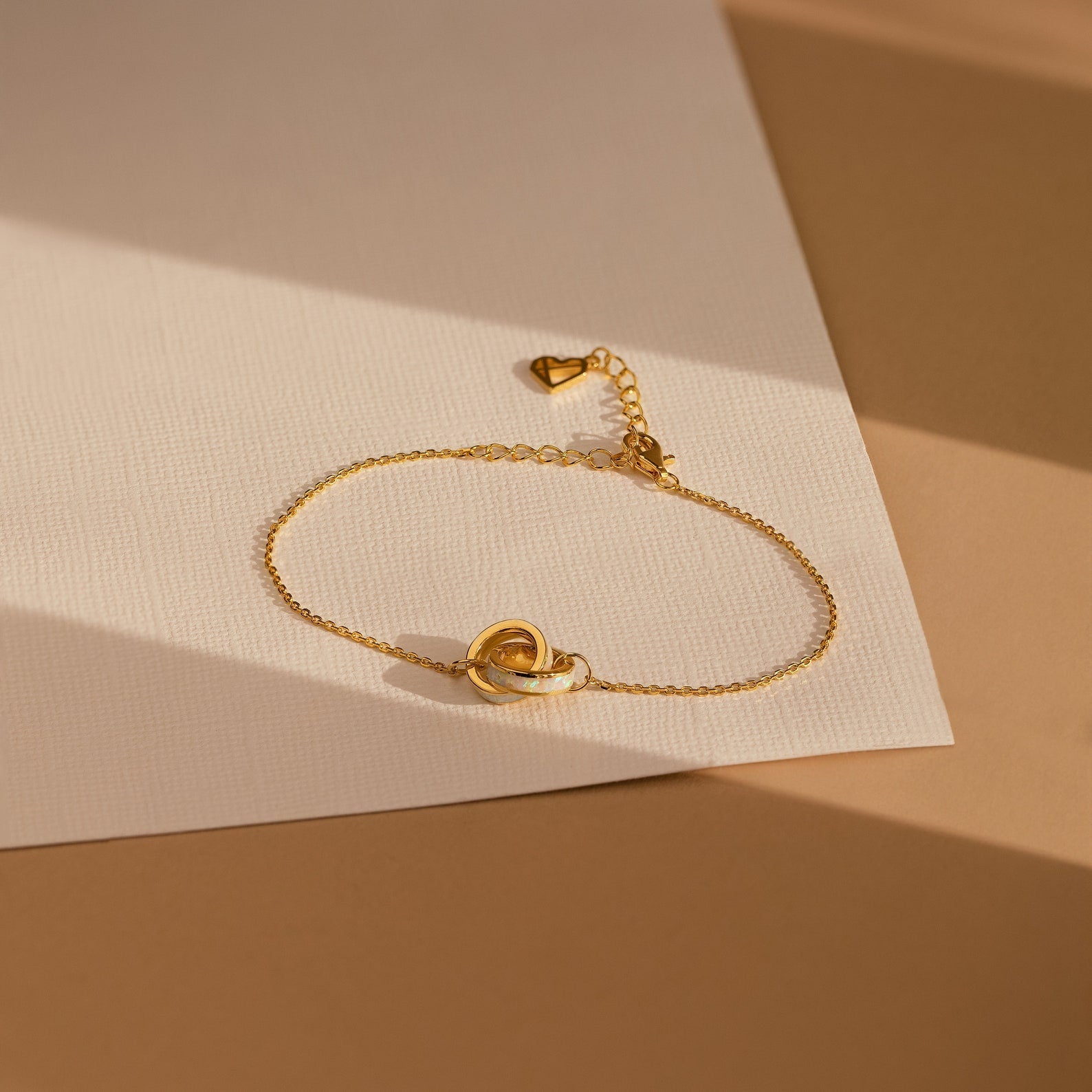 Interlocking Opal Inlay Bracelet 18K Gold