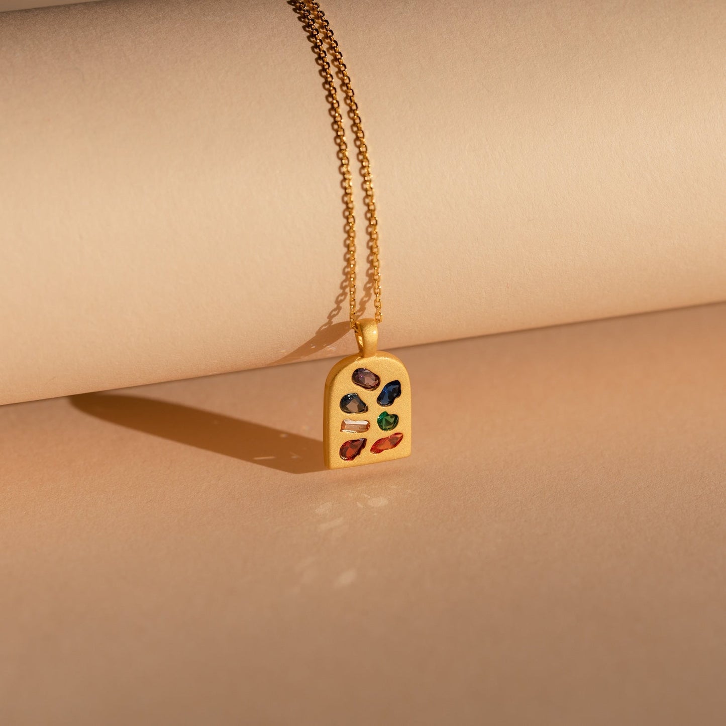 Mosaic Splendor: Abstract Art Deco Pendant Necklace 18K Gold