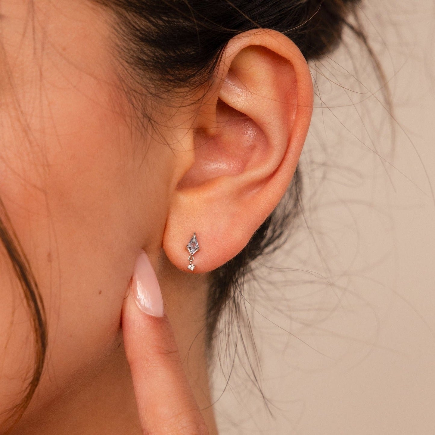 Whimsical Flight: Gemstone Kite Drop Earrings