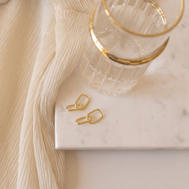 Effortlessly Chic: Amanda Double Link Earrings