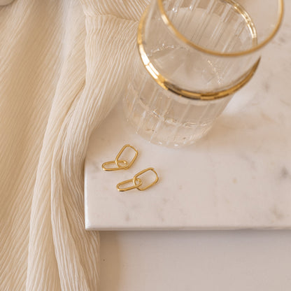 Effortlessly Chic: Amanda Double Link Earrings