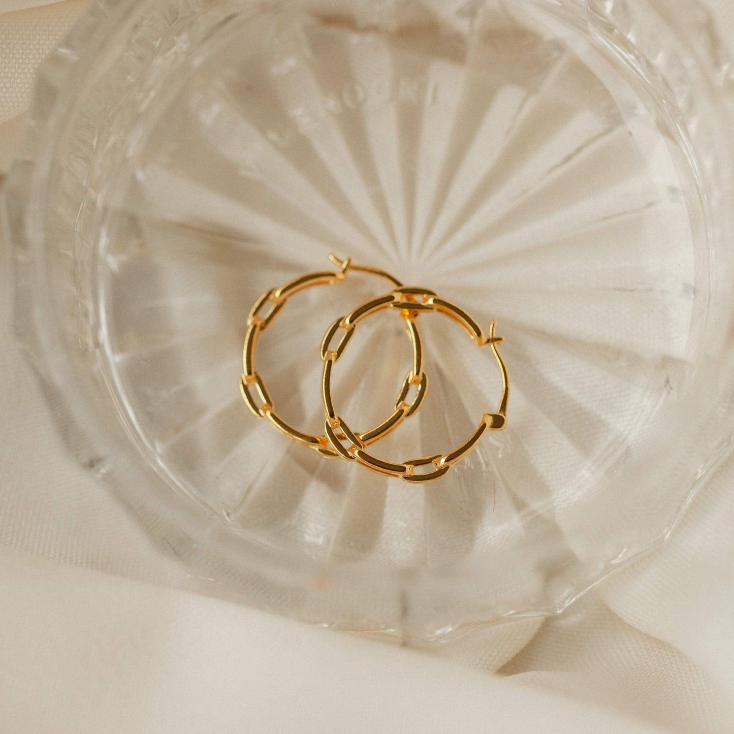Timeless Chic: Adele Link Earrings 18K Gold