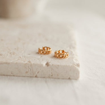 Elevate Your Edge with Chunky Chain Huggie Earrings