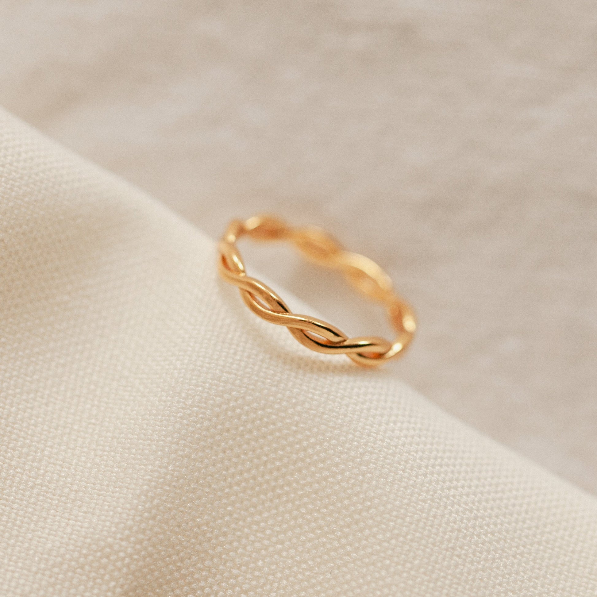 Timeless Elegance: Braided Ring for Effortless Style Sterling Silver