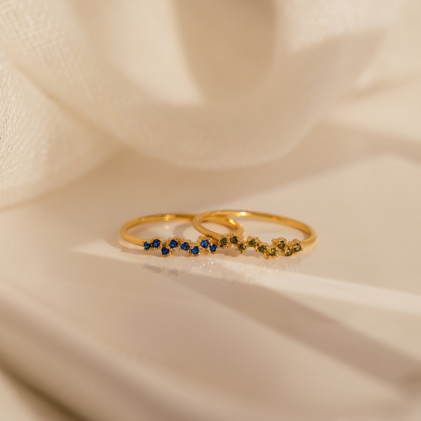 Sparkling Simplicity: The Tiny Cluster Birthstone Ring 18K Gold