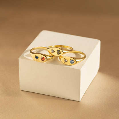 Mixed Birthstone Signet Ring: Timeless Elegance
