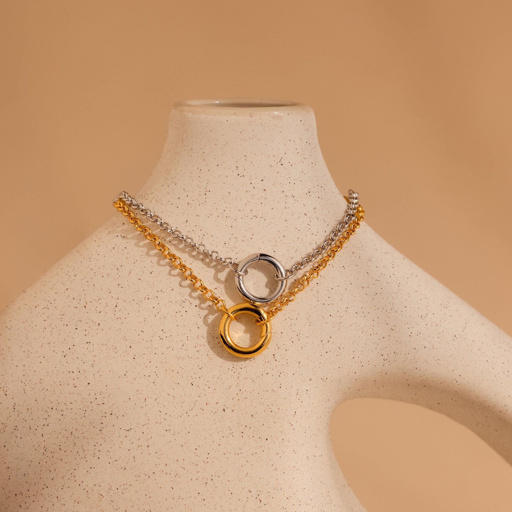 Personalized Chic: Minimalist Circle Bracelet