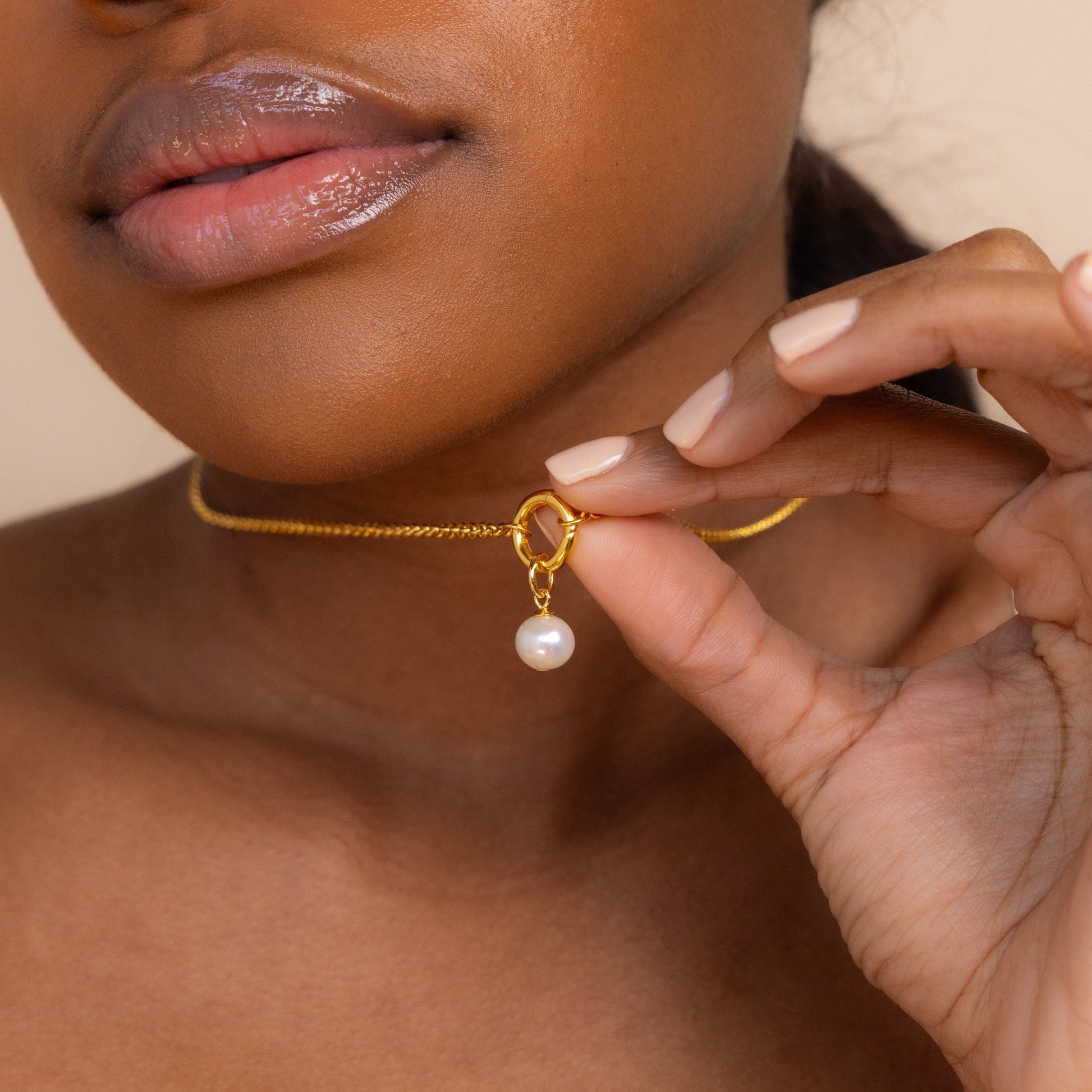 Versatile Elegance: Pearl Charm Pendant