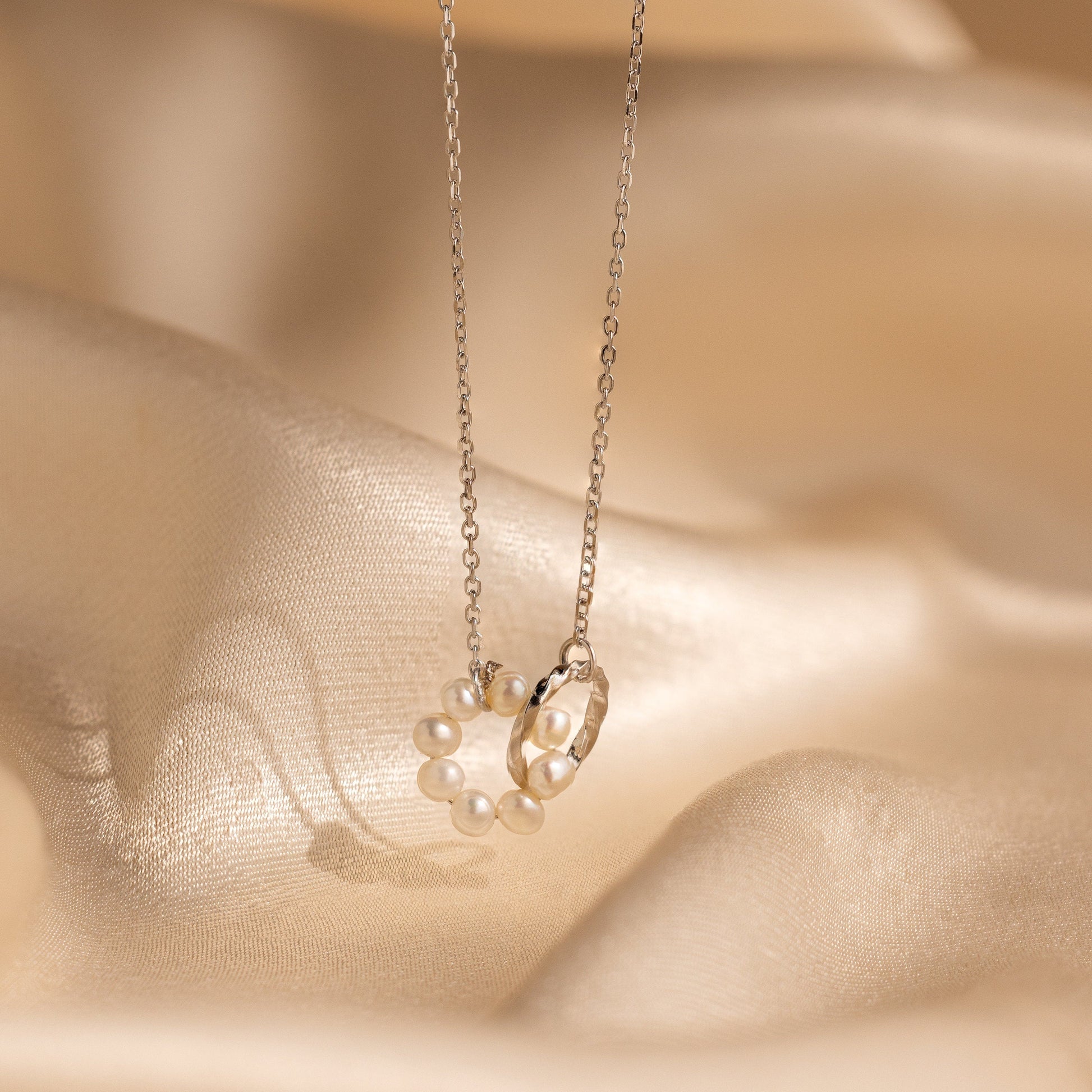 Interlocking Pearl Necklace Sterling Silver