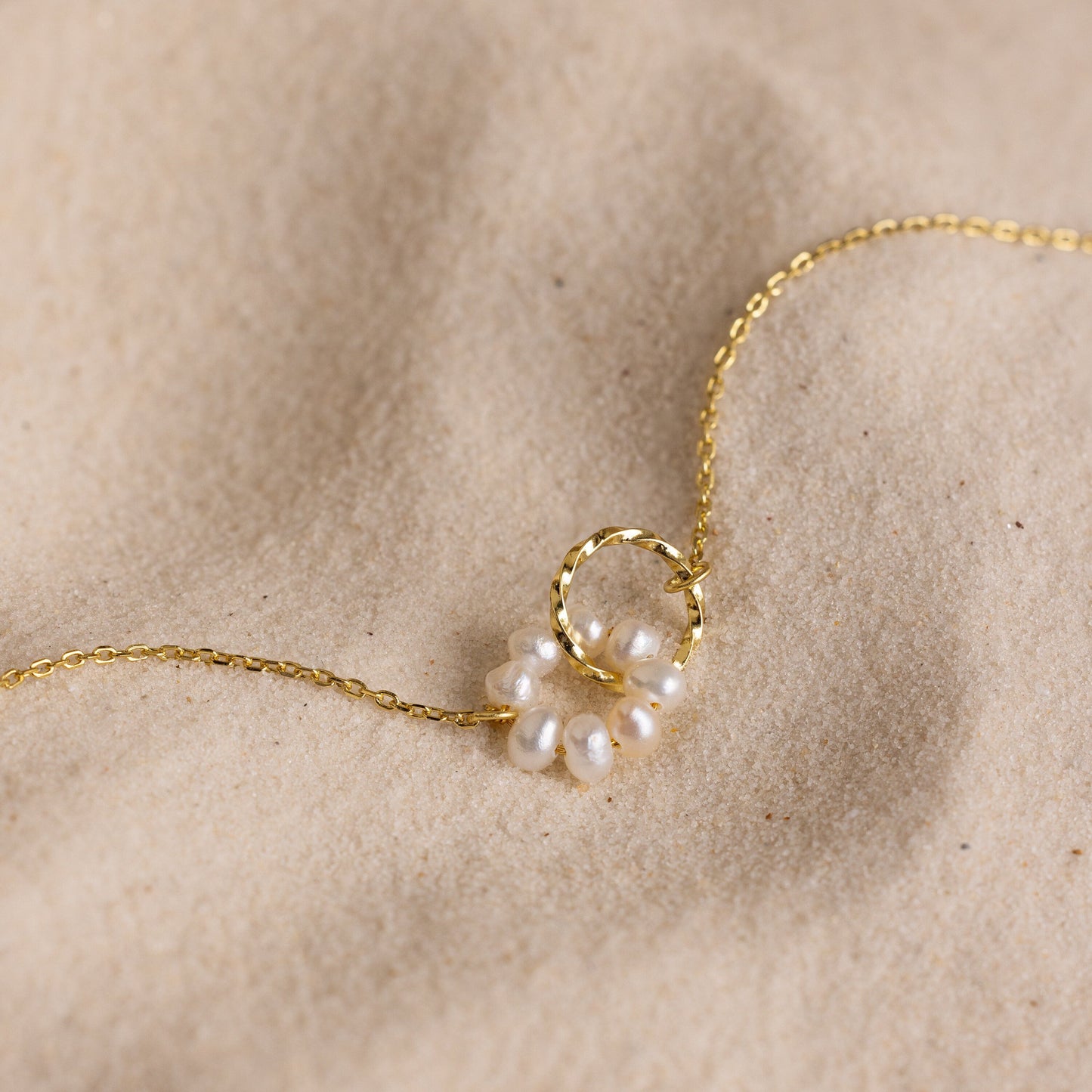 Interlocking Pearl Necklace 18K Gold