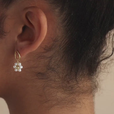 Flower pearl drop earrings Video