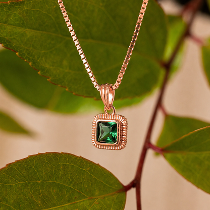 Vintage Emerald Pendant Necklace