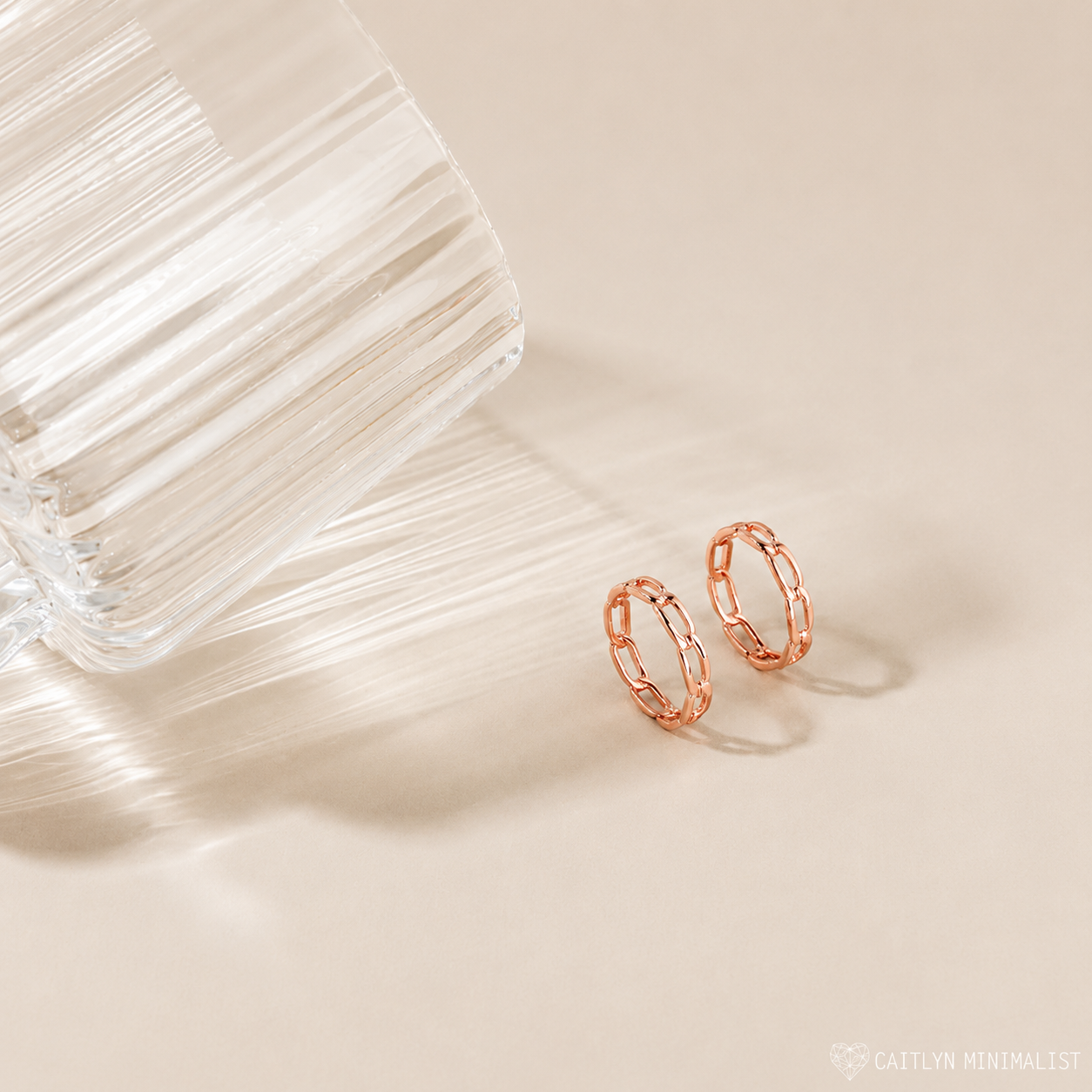 Elegant Link Ring