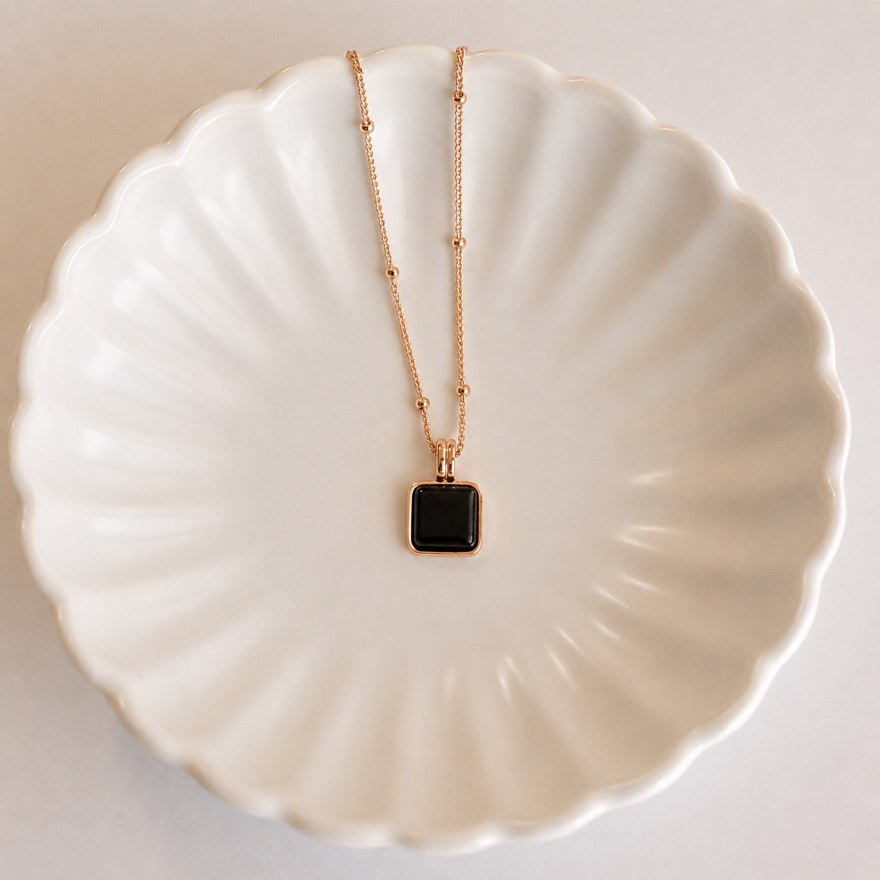 Waverly Black Necklace