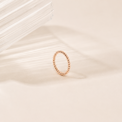 Lea Twisted Band Ring