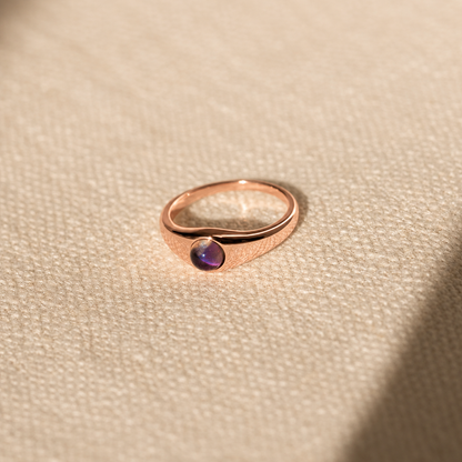 Subtle Elegance: Mini Signet Mood Ring