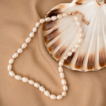 Embrace Modern Elegance with Our Bold Pearl Necklace