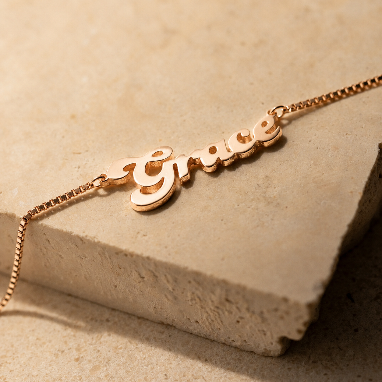 Groovy Name Necklace in Box Chain