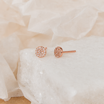 Stud with rose gold