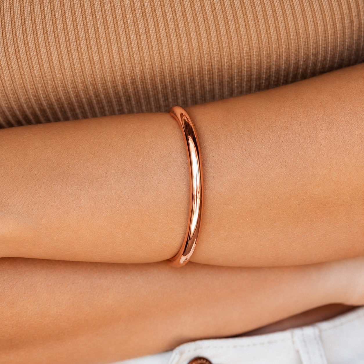 Aris Hinge Bangle