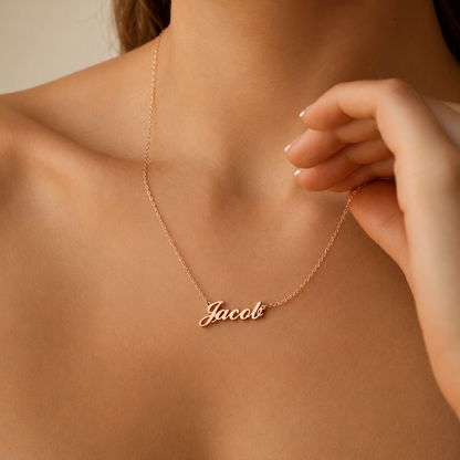 Carrie Name Necklace