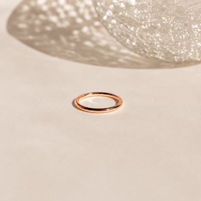 Delicate Knuckle Ring: Minimalist Beauty