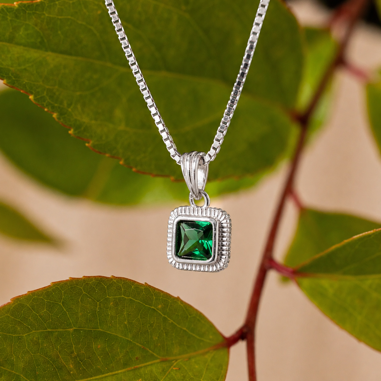 Vintage Emerald Pendant Necklace