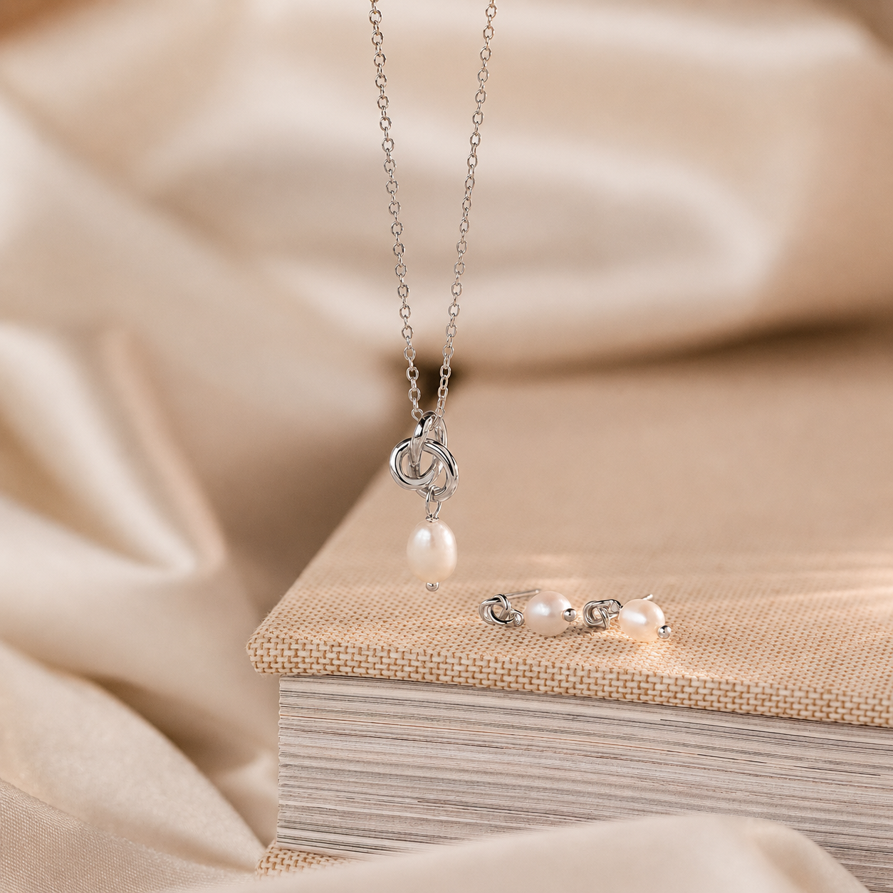 Knot Pearl Necklace & Earrings Set