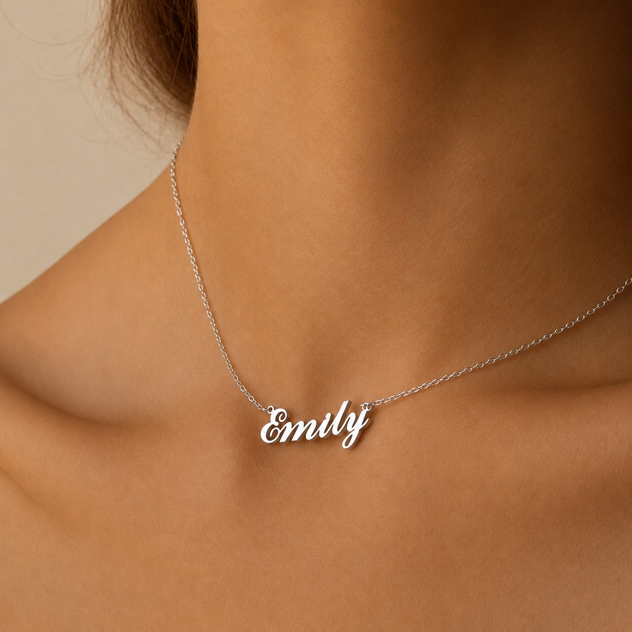 Carrie Name Necklace
