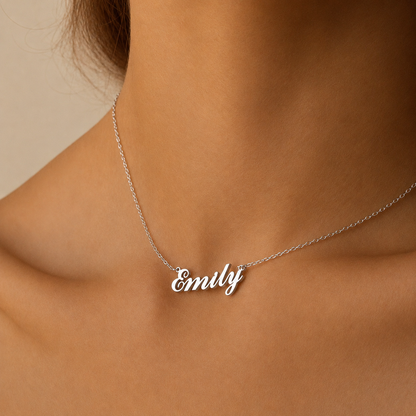 Carrie Name Necklace