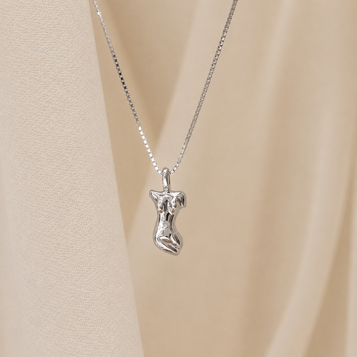 Kinn Body Necklace