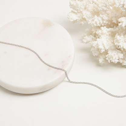 Elevate Your Style with the Curb Chain Necklace